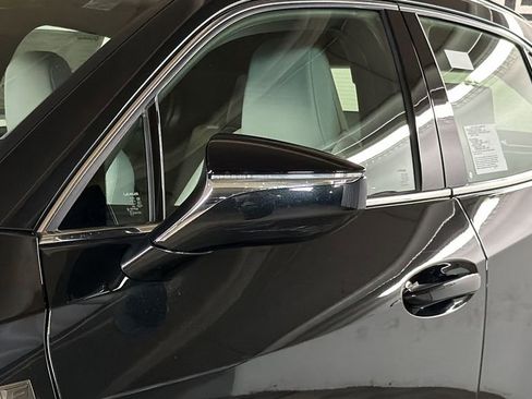 New 2026 Lexus UX 300h AWD image 5