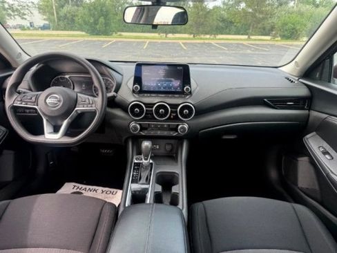 Used 2023 Nissan Sentra SV FWD image 13