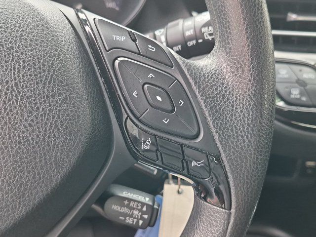 Used 2019 Toyota C-HR LE FWD image 22