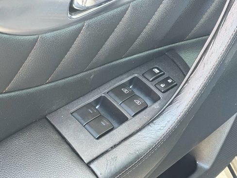 Used 2011 INFINITI FX35 AWD w/ Premium Pkg image 11
