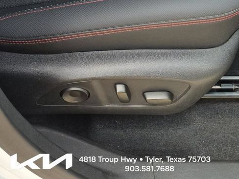 Used 2024 Chevrolet Traverse RS w/ LPO, Floor Liner Package AWD/4WD image 17