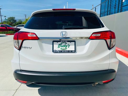 Used 2022 Honda HR-V LX image 5