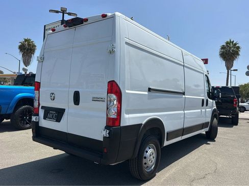 Used 2023 RAM ProMaster 2500 FWD image 13