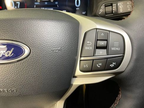 New 2025 Ford Explorer Active w/ Active Comfort Package image 26