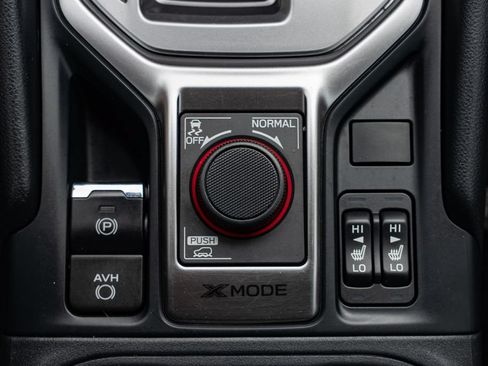 Used 2022 Subaru Forester Premium AWD/4WD image 19