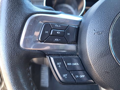 Used 2022 Ford Mustang Coupe image 22