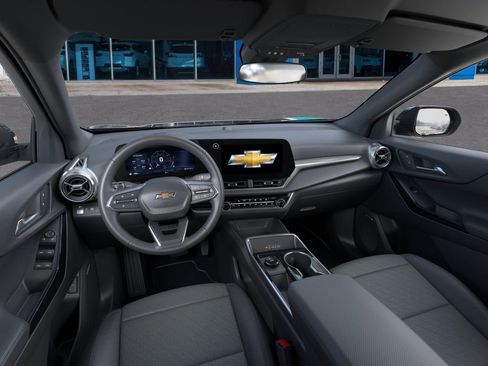New 2026 Chevrolet Equinox LT w/ Convenience Package II FWD image 15