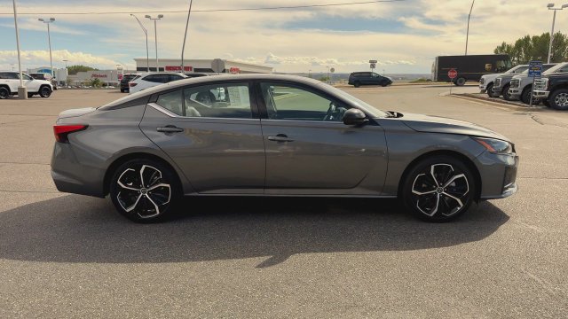 Used 2026 Nissan Altima 2.5 SR FWD image 9