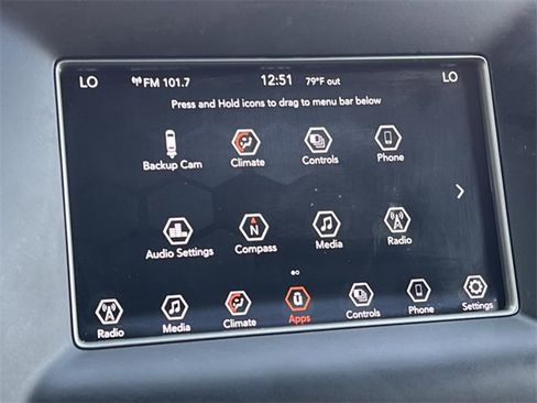 Used 2021 Jeep Grand Cherokee Laredo image 23