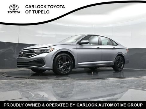 Used 2024 Volkswagen Jetta SE w/ Panoramic Sunroof Package FWD image 45