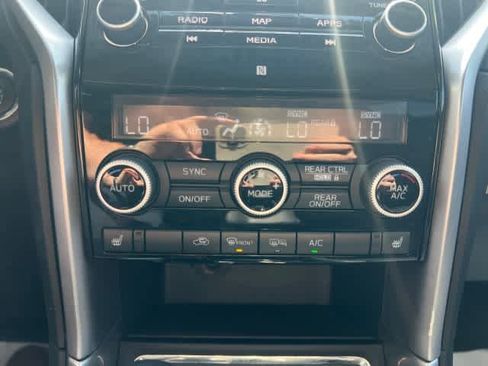 Used 2019 Subaru Ascent Limited w/ Popular Package #2A AWD/4WD image 28