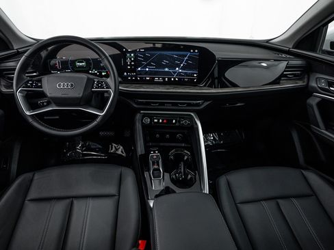 Used 2025 Audi Q5 Premium w/ Convenience Package AWD/4WD image 16