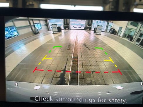 Used 2024 Nissan Altima 2.5 SR w/ SR Premium Package image 9