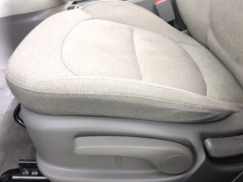 Used 2016 Kia Soul EV FWD image 30