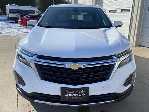 Used 2024 Chevrolet Equinox LT w/ Driver Convenience Package image 3