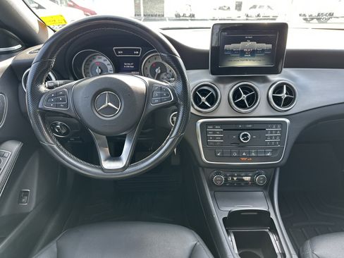 Used 2015 Mercedes-Benz CLA 250 image 16