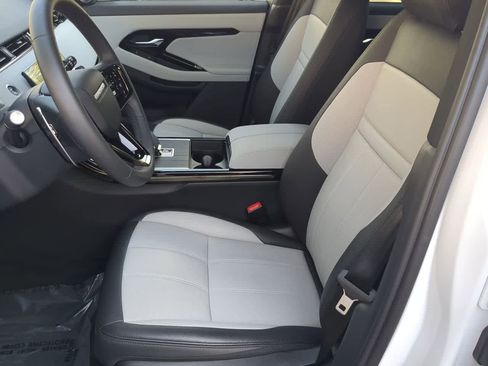 Used 2026 Land Rover Range Rover Evoque Dynamic SE image 16