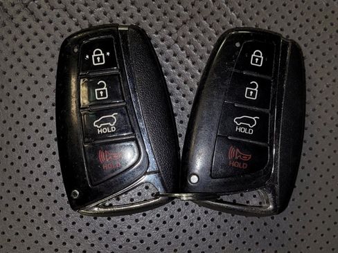 Used 2015 Hyundai Santa Fe Limited w/ Option Group 04 FWD image 32