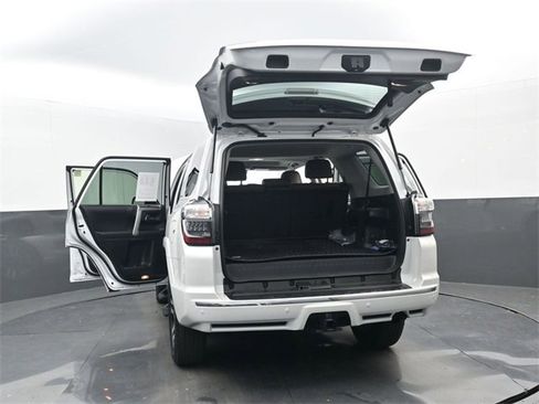 Used 2024 Toyota 4Runner Limited image 35