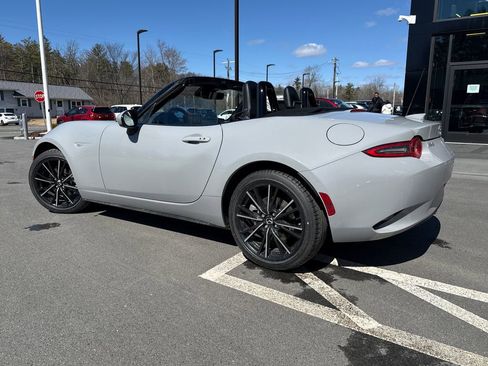 New 2026 MAZDA MX-5 Miata Grand Touring RWD image 3