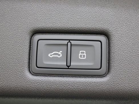 New 2025 Audi Q5 Premium Plus image 30