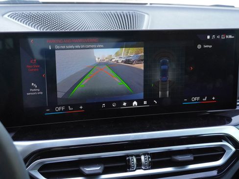 Used 2024 BMW i4 eDrive35 w/ Convenience Package image 25