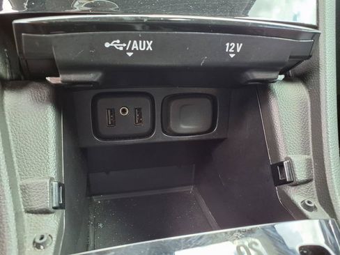 Used 2020 Buick Encore Essence FWD image 26