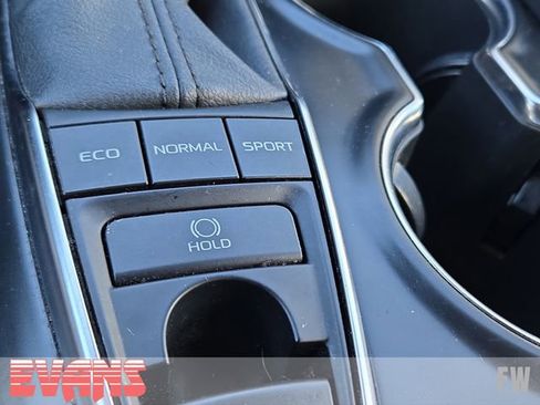 Used 2020 Toyota Camry XSE image 11