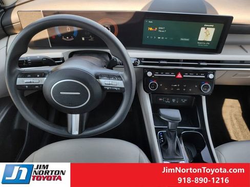 Used 2025 Hyundai Tucson SEL image 27