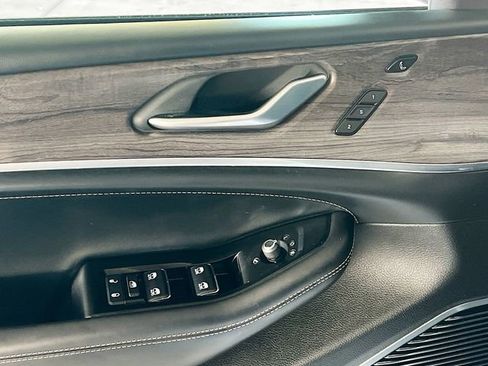 Used 2021 Jeep Grand Cherokee L Overland w/ Luxury Tech Group IV image 12