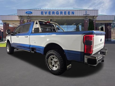 New 2025 Ford F350 Lariat w/ Lariat Ultimate Package AWD/4WD image 5