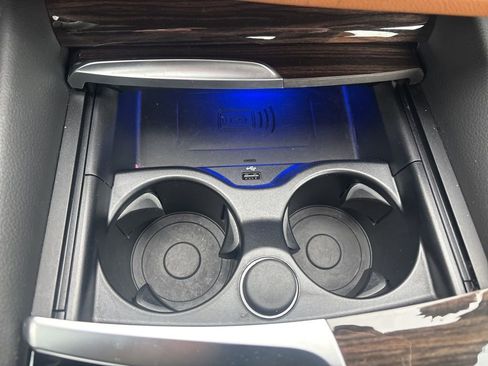 Used 2023 BMW 530i xDrive 530i xDrive w/ Premium Package image 31