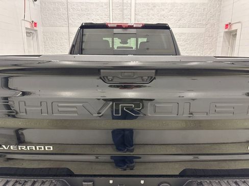 New 2026 Chevrolet Silverado 1500 LTZ w/ LTZ Premium Package AWD/4WD image 5