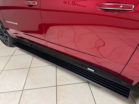 Used 2026 Chevrolet Suburban High Country image 7