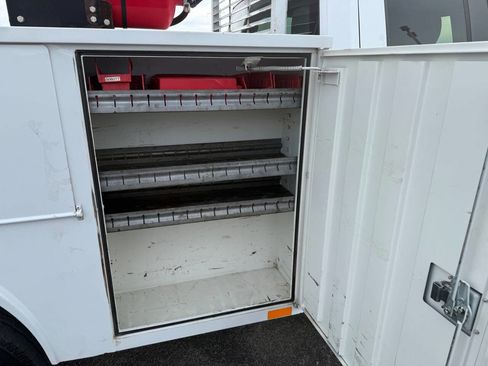 Used 2021 Ford F350 XL w/ Power Equipment Group image 19