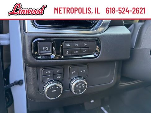 New 2026 GMC Yukon Denali w/ Sun & Power Step Package image 22