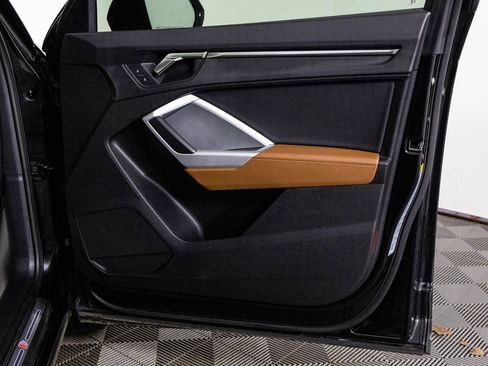 Used 2024 Audi Q3 2.0T Premium image 40