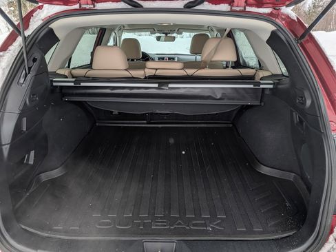 Used 2017 Subaru Outback 2.5i Limited image 18