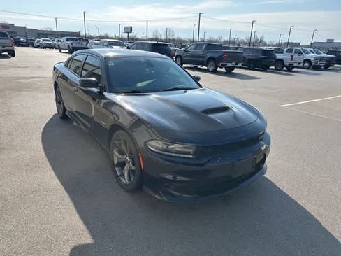 Used 2018 Dodge Charger R/T w/ Plus Group image 23