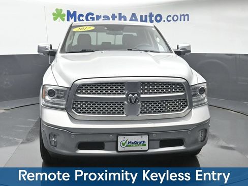 Used 2017 RAM 1500 Laramie w/ Convenience Group AWD/4WD image 5