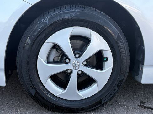 Used 2013 Toyota Prius Three w/ Protection Pkg FWD image 11
