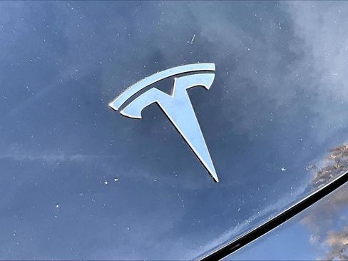 Used 2024 Tesla Model 3 Performance image 9