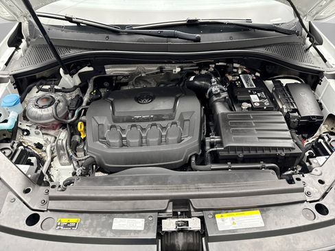 Used 2023 Volkswagen Tiguan SE R-Line FWD image 28