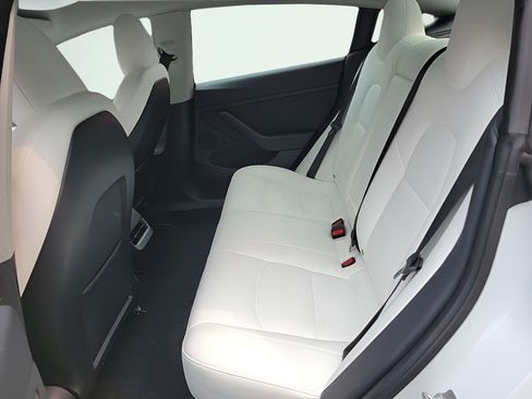 Used 2023 Tesla Model 3 Standard Range RWD image 11