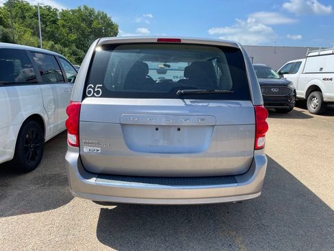 Used 2014 Dodge Grand Caravan American Value Package FWD image 3