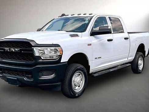 Used 2022 RAM 2500 Tradesman AWD/4WD image 3