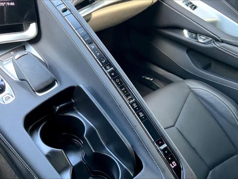 Used 2020 Chevrolet Corvette Stingray Coupe w/ 1LT image 30