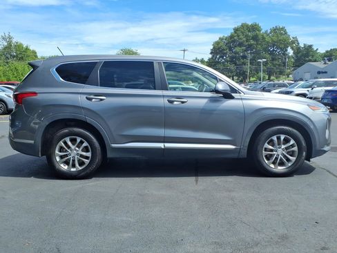Used 2019 Hyundai Santa Fe SE AWD/4WD image 4