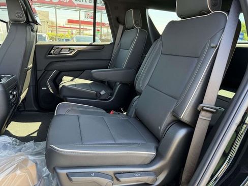New 2026 GMC Yukon Elevation w/ Elevation Premium Package AWD/4WD image 8