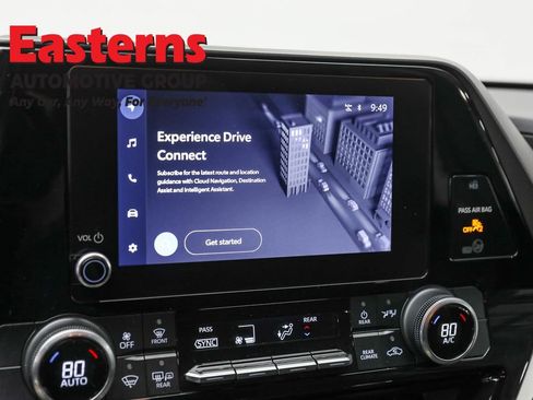 Used 2024 Toyota Highlander LE image 18